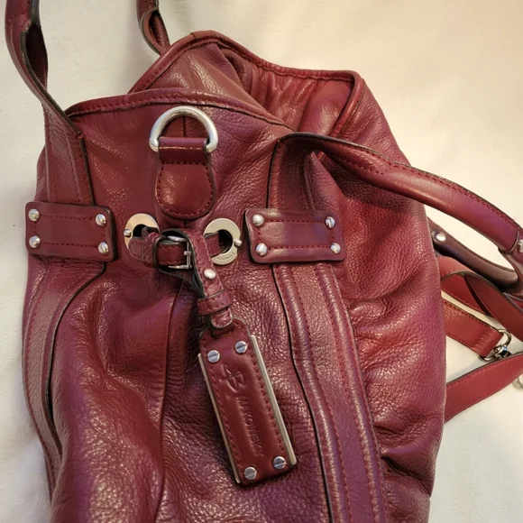 B. Makowsky Deep Red Pebbled Leather Bag EUC Silver Hardware - Picture 5 of 16